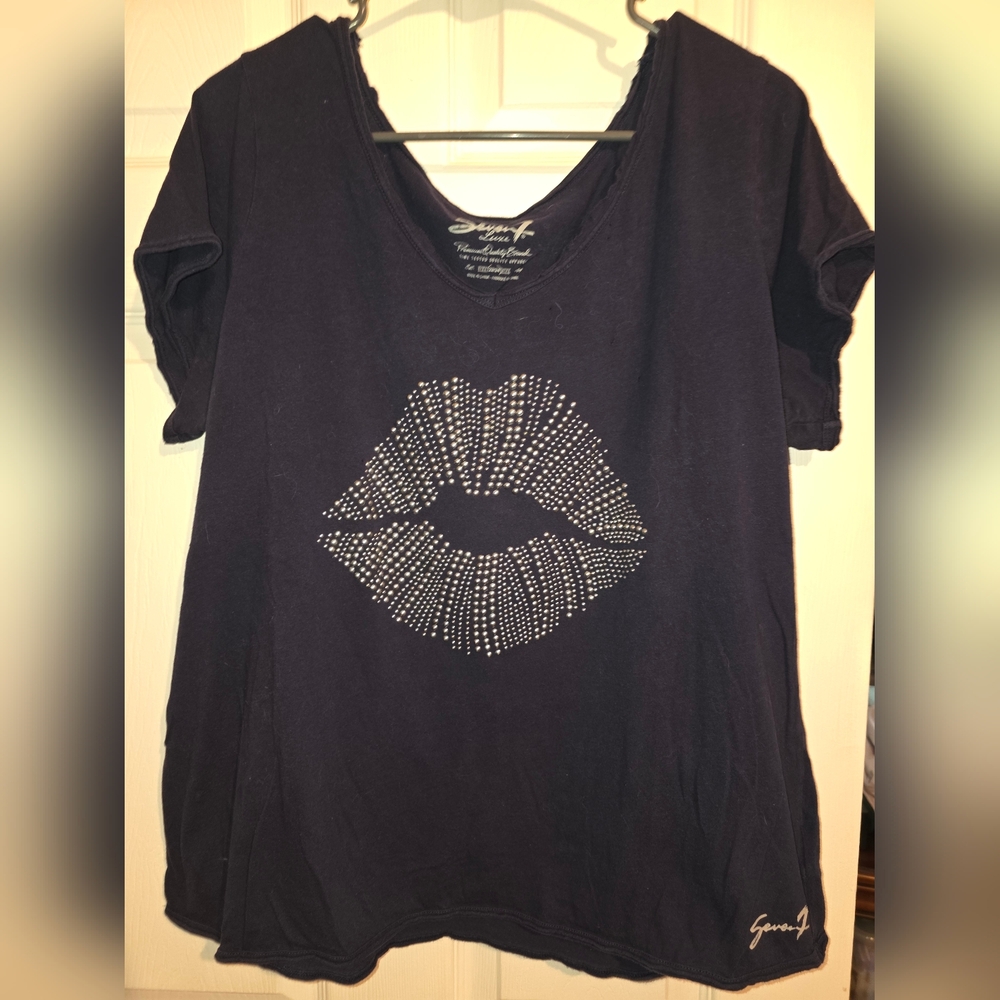 Rhinestone Lips Graphic Tee